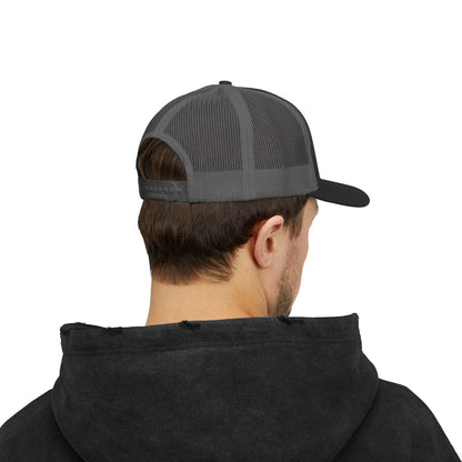 The defender Trucker hat/ Red