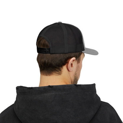 The defender Trucker hat/ Red
