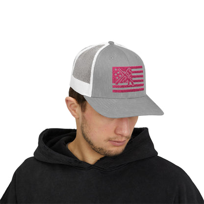 The defender Trucker hat/ Pink